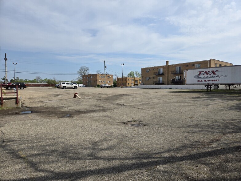 More Photos Of 3970 North Bend Rd, Cincinnati Freestanding For Sale