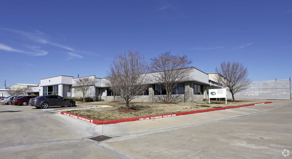 Primary Photo Of 10050 Cash Rd, Stafford Warehouse For Lease