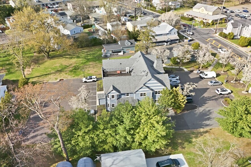 More Photos Of 96 Freneau Ave, Matawan Office For Sale