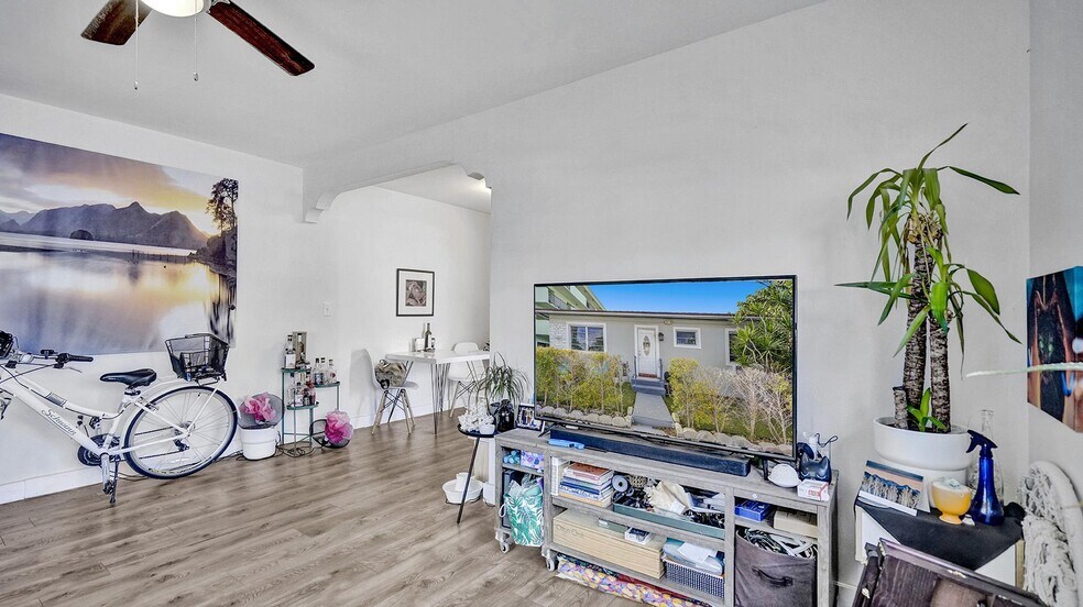 More Photos Of 7630 Byron Ave, Miami Beach Apartments For Sale