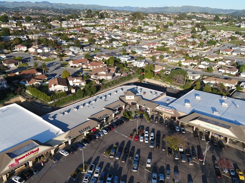 More Photos Of 1404-1460 E Grand Ave, Arroyo Grande Storefront For Sale