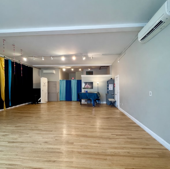 More Photos Of 26 Forest St, New Canaan Storefront Retail Office For Sale