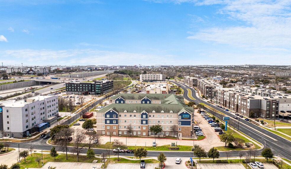 More Photos Of 1611 Airport Commerce Dr, Austin Hotel For Sale