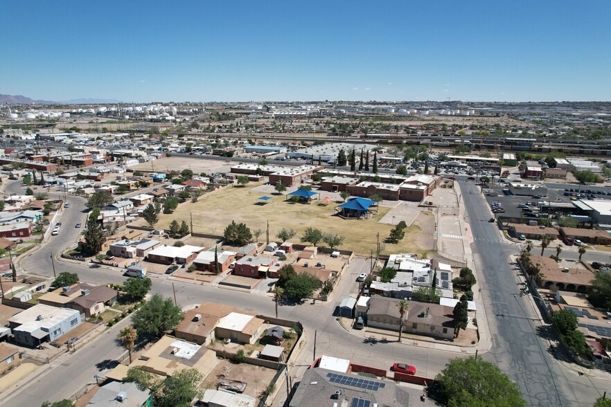 More Photos Of 7090 Alameda Ave, El Paso Schools For Sale