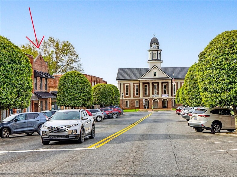 More Photos Of 72 Hillsboro St, Pittsboro Office For Sale