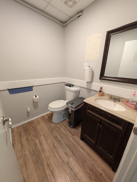 More Photos Of 4104 Bladensburg Rd, Brentwood Freestanding For Lease