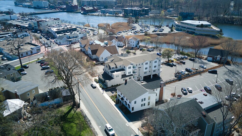 More Photos Of 205 Main St, Westport Office Residential For Lease