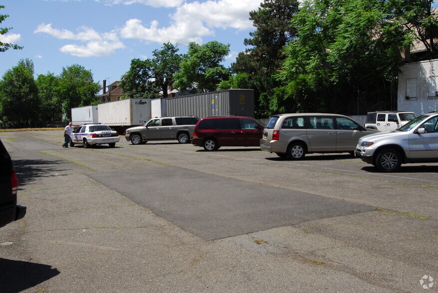 More Photos Of 680 Broadway, Paterson Hospital For Lease