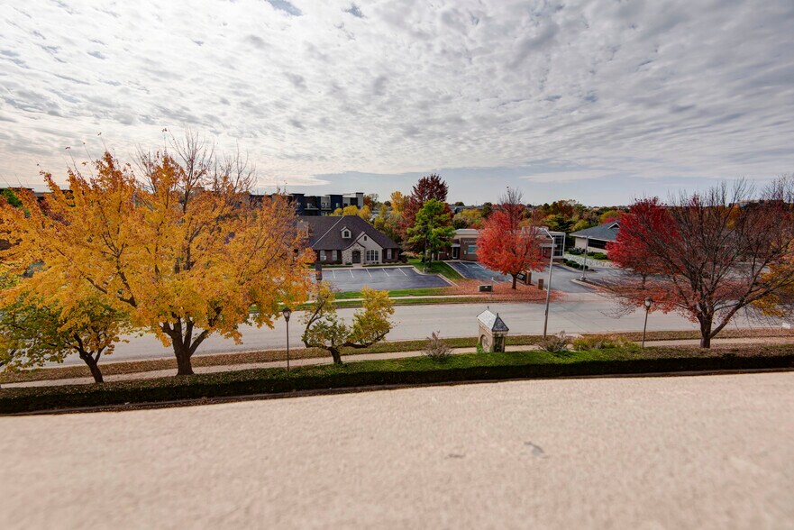 More Photos Of 1531 E Bradford Pky, Springfield Medical For Sale