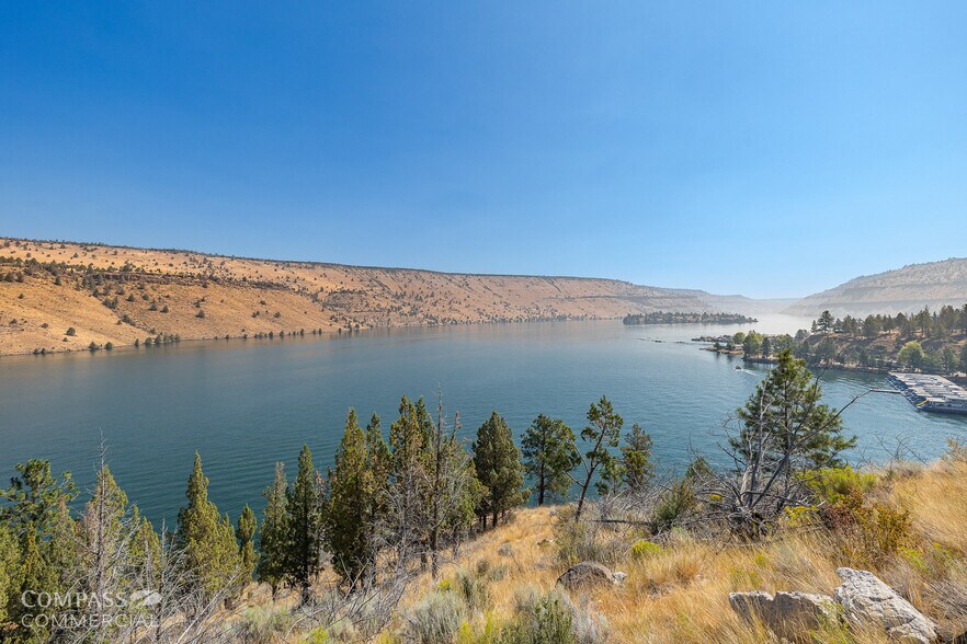 More Photos Of Taxlot 111100-00-01900, Culver Land For Sale