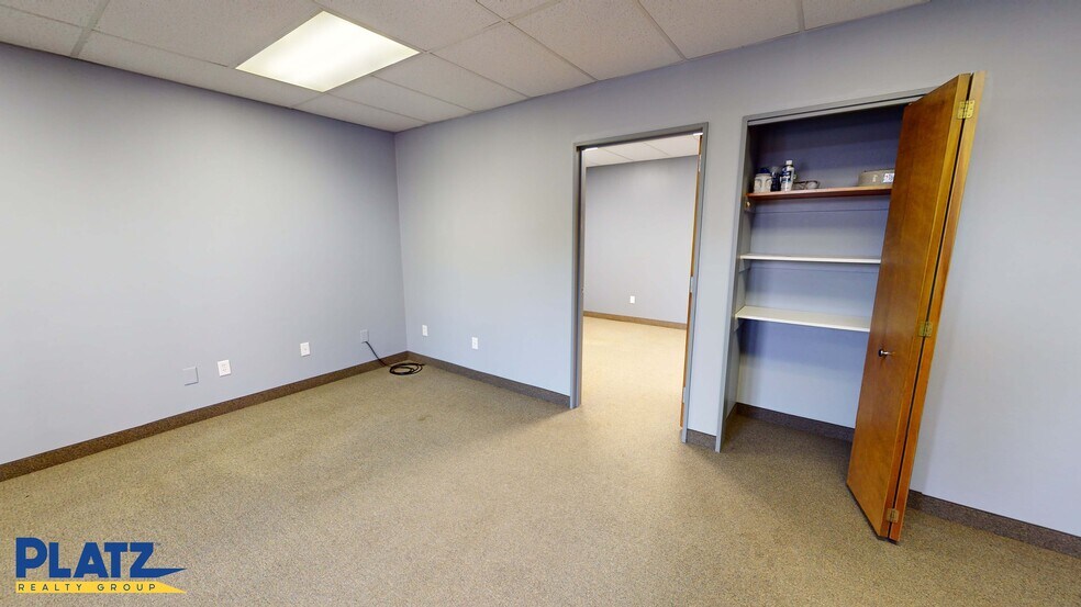 More Photos Of 4800 Market St, Youngstown Office For Lease