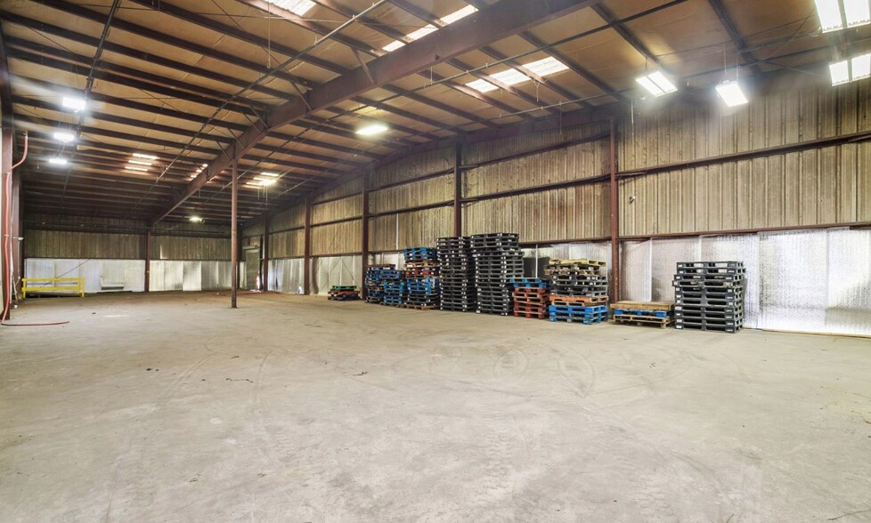 More Photos Of 23 Industrial Park Dr, Lugoff Manufacturing For Sale