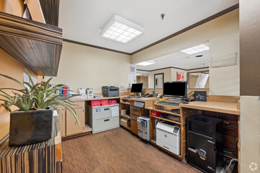 More Photos Of 2919 Warm Springs Rd, Columbus Hotel For Sale