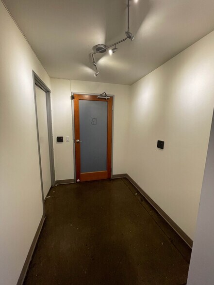 More Photos Of 2662-2684 Lacy St, Los Angeles Loft Creative Space For Lease