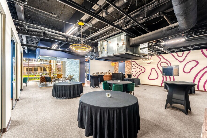 More Photos Of 101 S Eola Dr, Orlando Apartments For Sale