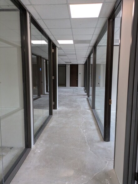 More Photos Of 16131 N Eldridge Pky, Tomball Storefront Retail Office For Lease