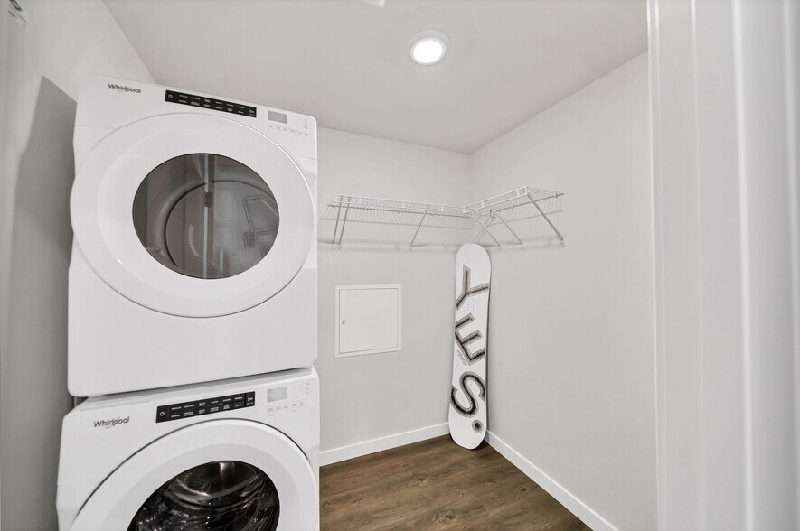 More Photos Of 11811-11821 NE 128th St, Kirkland Multifamily For Sale