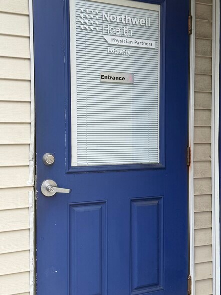 More Photos Of 620 Suffolk Ave, Brentwood Medical For Lease