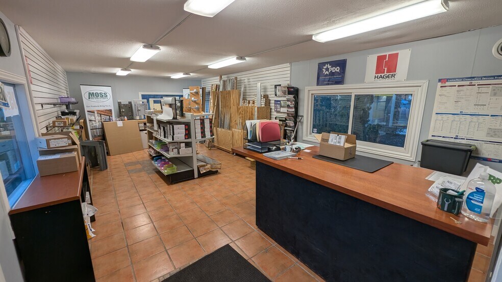 More Photos Of 3515 Bremen Hwy, Mishawaka Storefront Retail Office For Lease