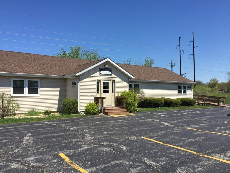More Photos Of 4004 Campbell St, Valparaiso Medical For Lease