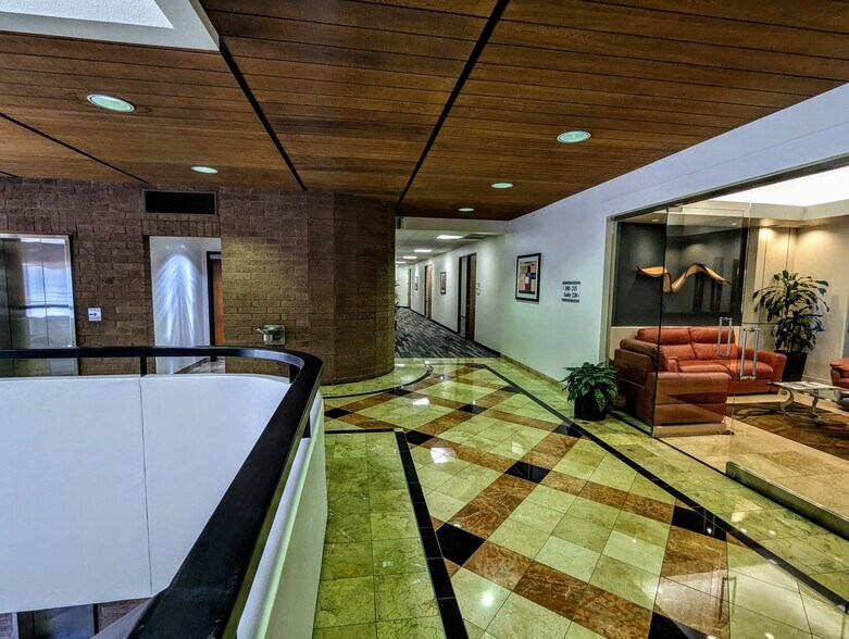 More Photos Of 5225 N Central Ave, Phoenix Office For Lease
