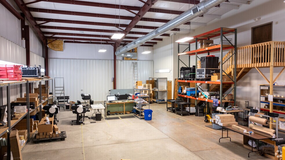 More Photos Of 165-167 River Park Rd, Mooresville Flex For Sale