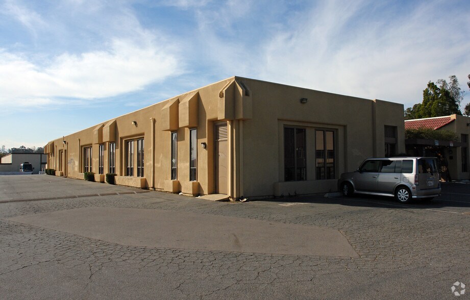 More Photos Of 1516 Main St, Ramona Medical For Lease