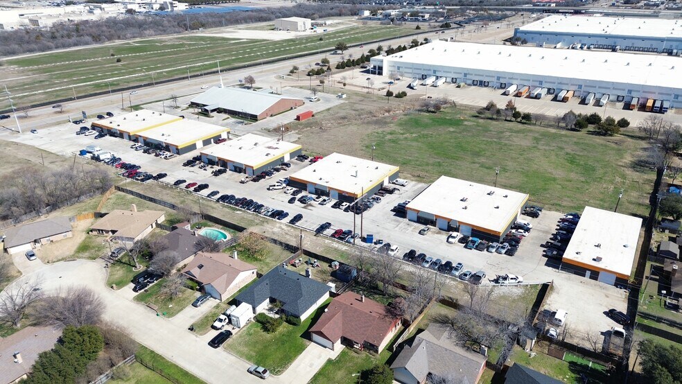 More Photos Of 2125 W Pioneer Pky, Grand Prairie Unknown For Lease