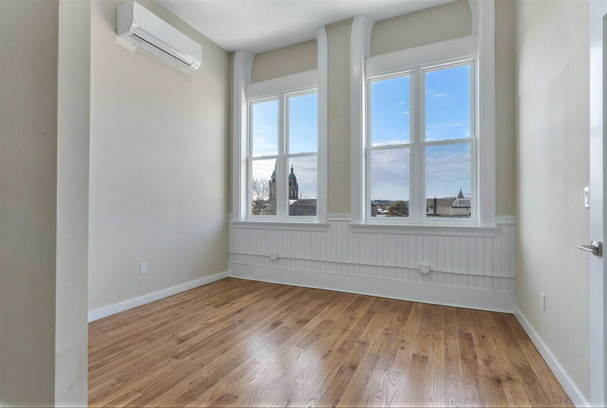 More Photos Of 72 Kendrick Ave, Woonsocket Apartments For Sale