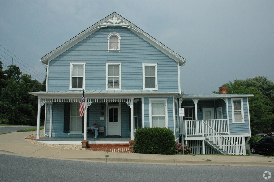 More Photos Of 19401 Walter Johnson Rd, Germantown Office For Sale
