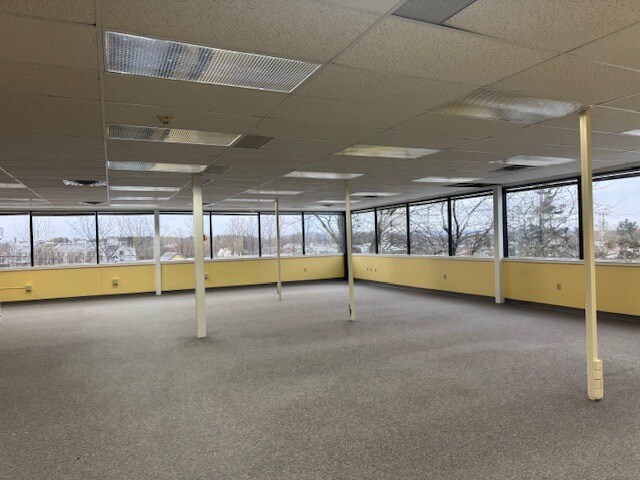 More Photos Of 19 Theodore Roosevelt Hwy, Colchester Office For Sale