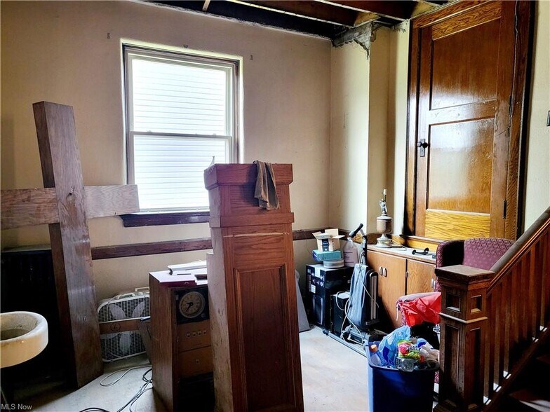 More Photos Of 400 Sixth St, Lorain Religious Facility For Sale