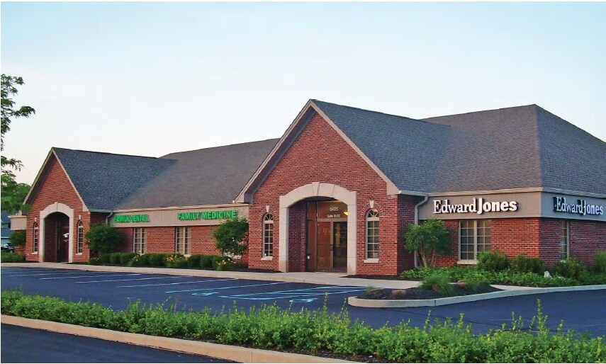 More Photos Of 1330-1350 W Southport Rd, Indianapolis Unknown For Lease