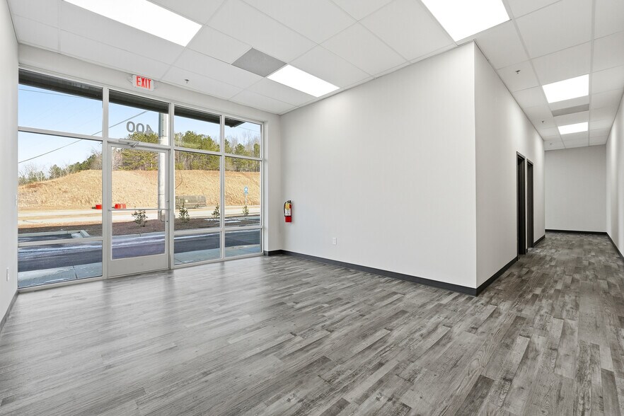 More Photos Of 1901 Peachtree Industrial Blvd, Buford Warehouse For Lease