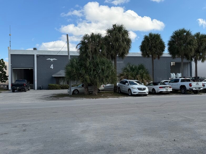 Primary Photo Of 13165 NW 47th Ave, Opa Locka Warehouse For Lease
