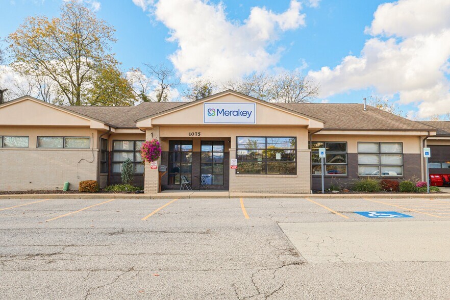 More Photos Of 1075 Waterdam Plaza Dr, McMurray Office For Lease