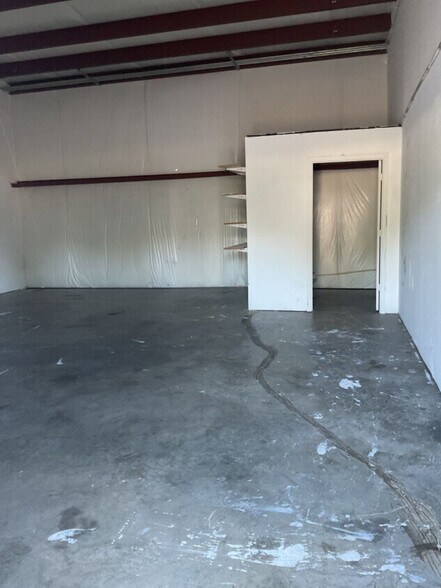 More Photos Of 2206 Fayetteville Rd, Rockingham Self Storage For Lease