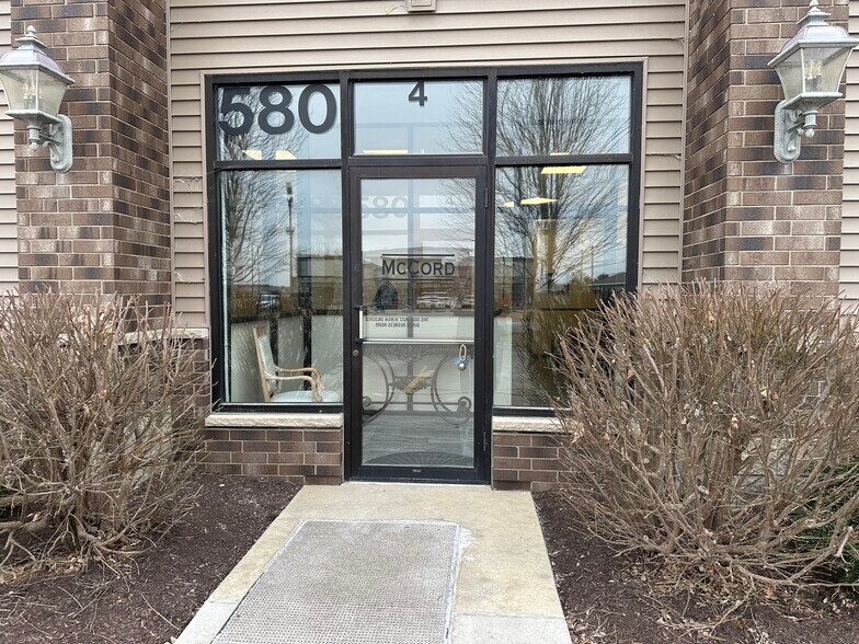 More Photos Of 580 Madison Ave, North Liberty Office For Sale