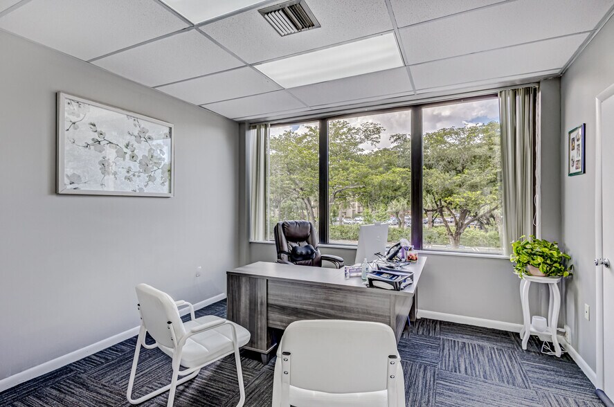 More Photos Of 6801 Lake Worth Rd, Greenacres Medical For Lease