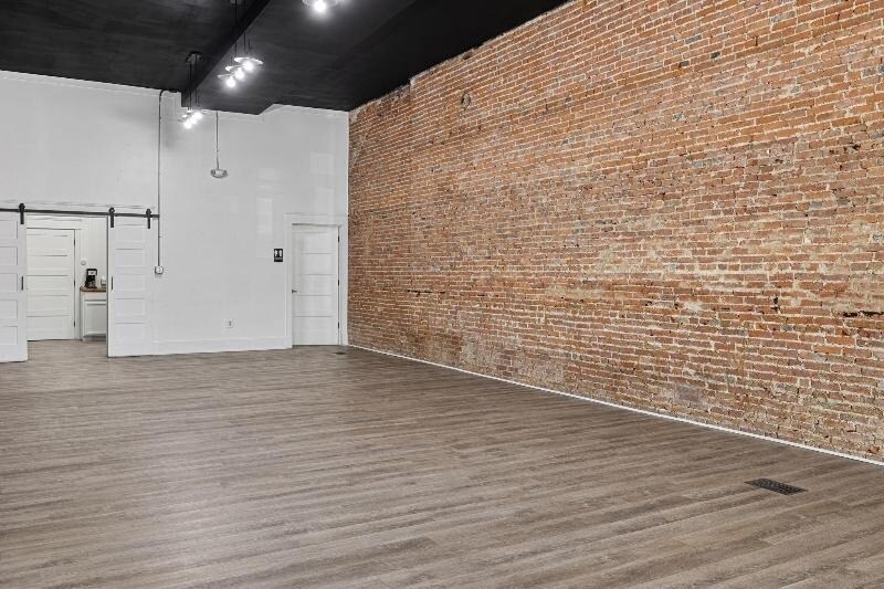 More Photos Of 105 E Main St, Niles Storefront For Sale