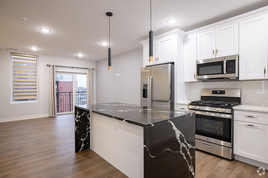 More Photos Of 9600 Franklin, Franklin Park Apartments For Lease