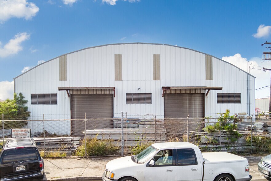 More Photos Of 2135 Auiki St, Honolulu Warehouse For Lease