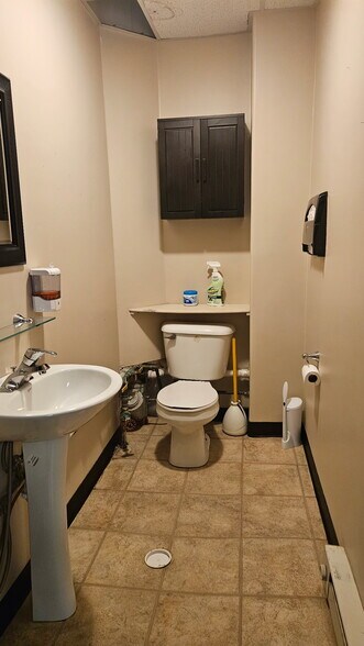 More Photos Of 2055 S Main St, Akron Office For Lease