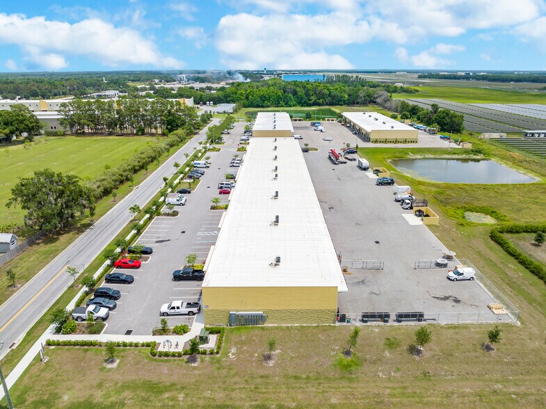 More Photos Of 3950 Anchuca, Lakeland Warehouse For Lease