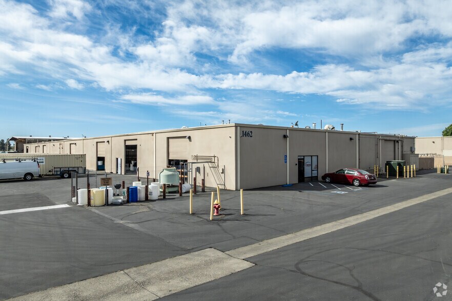 Primary Photo Of 1462 Tanforan Ave, Woodland Warehouse For Lease