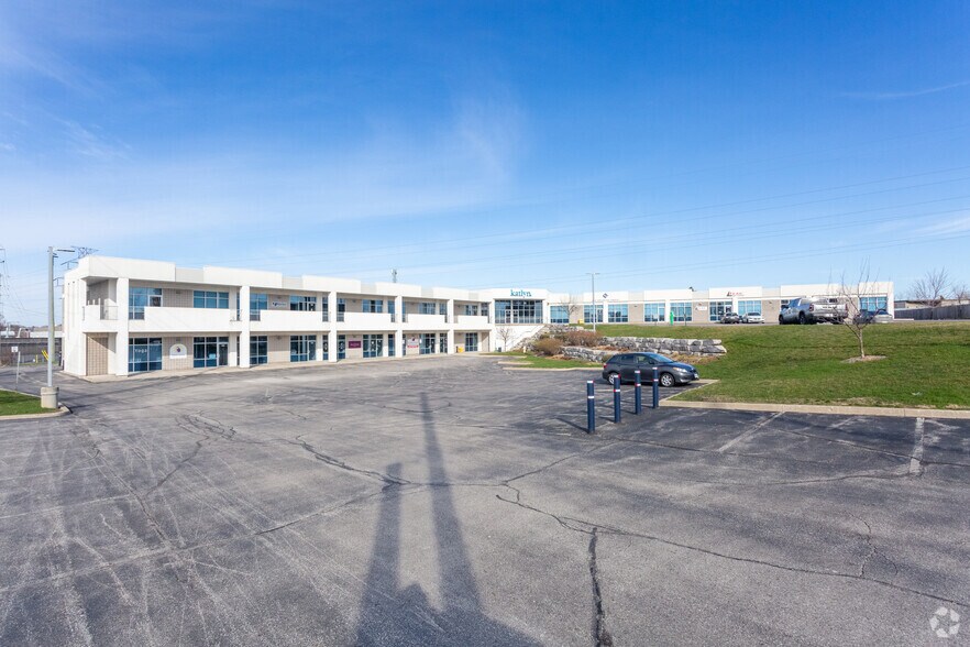 More Photos Of 410 Conestogo Rd, Waterloo Office For Lease