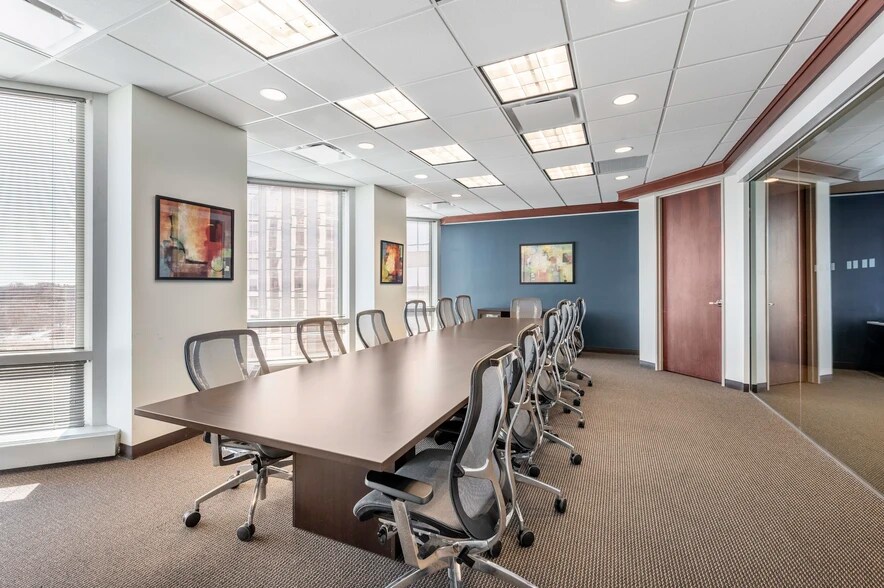 More Photos Of 601 Carlson Pky, Minnetonka Coworking Space