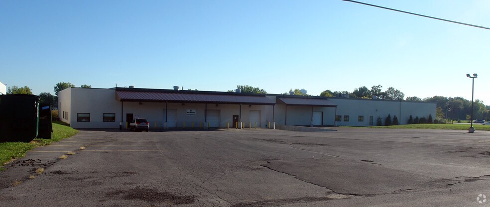 More Photos Of 7196 Morgan Rd, Bayberry Flex For Lease