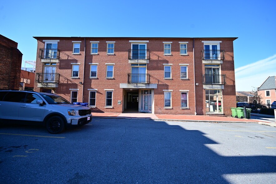 More Photos Of 723 S Charles St, Baltimore Office Residential For Sale