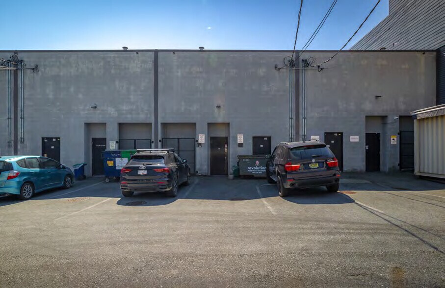 More Photos Of 2127 4th Ave W, Vancouver Storefront For Lease